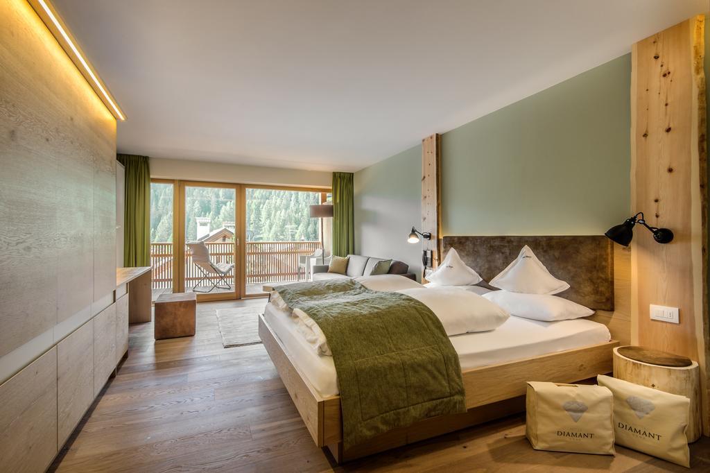 Hotel Diamant San Cassiano  Exteriör bild