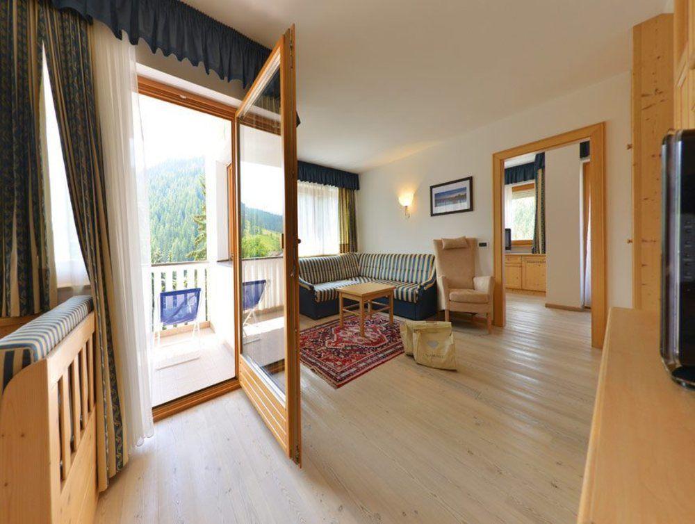 Hotel Diamant San Cassiano  Exteriör bild