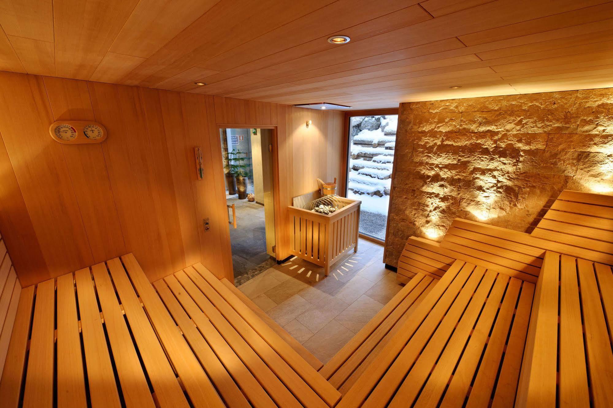 Hotel Diamant San Cassiano  Exteriör bild
