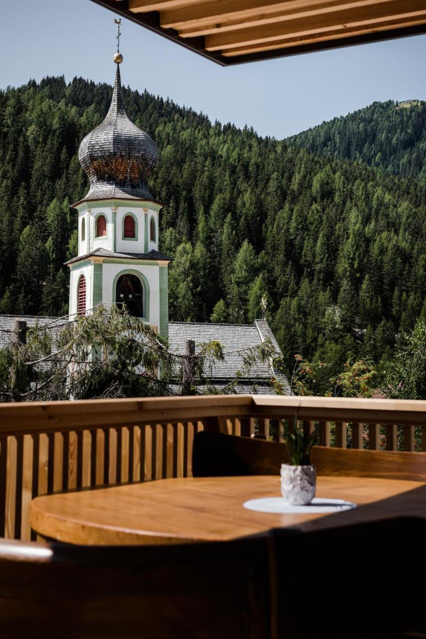 Hotel Diamant San Cassiano  Exteriör bild